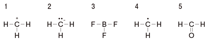 三角錐型の構造をもつのはどれか 107回薬剤師国家試験問7